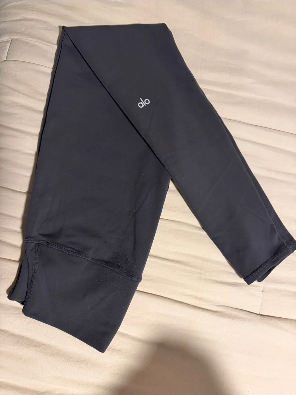 ALO Yoga grey Leggings with Subtle Logo medium size